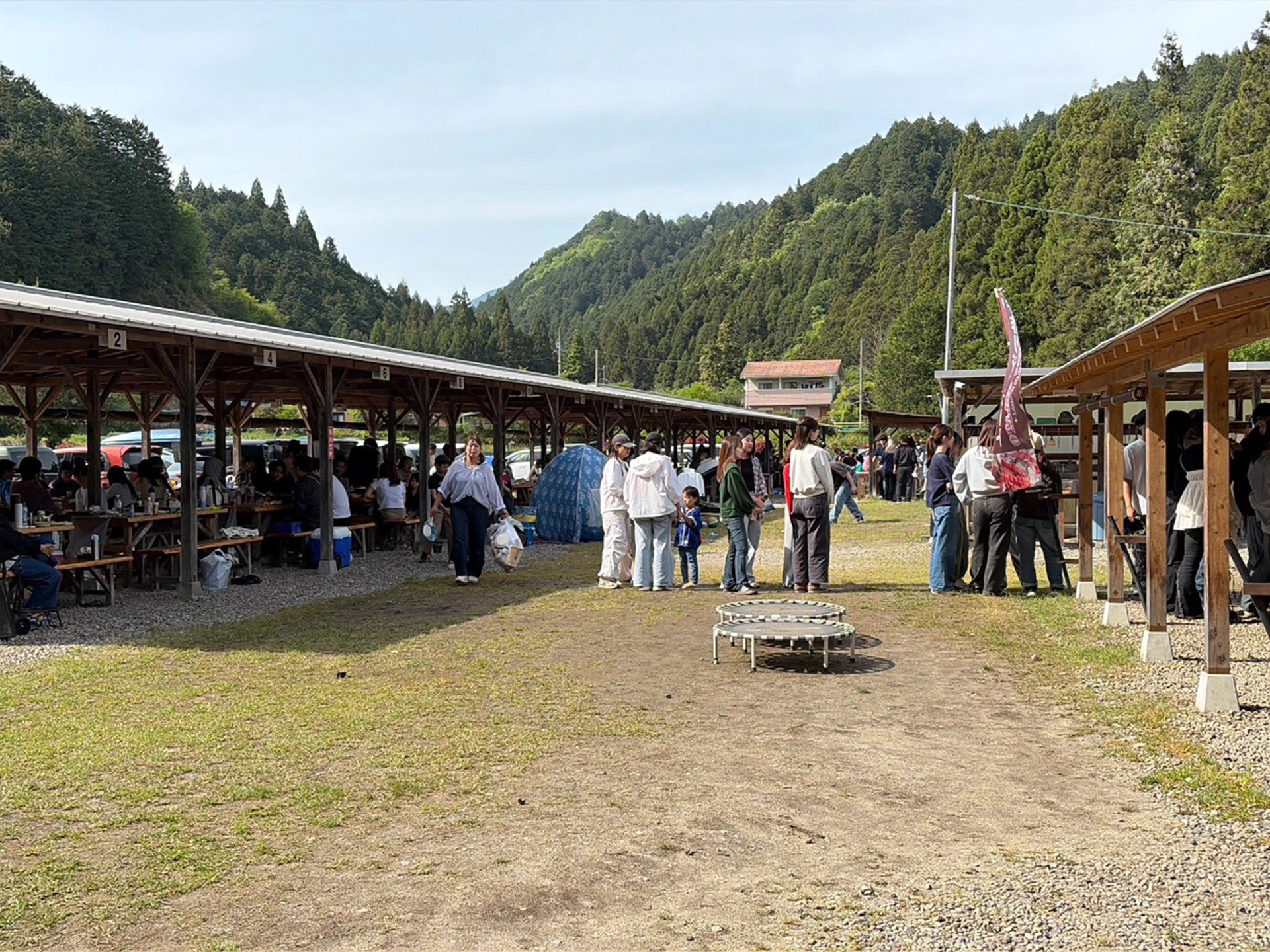 バーベキュー場全景