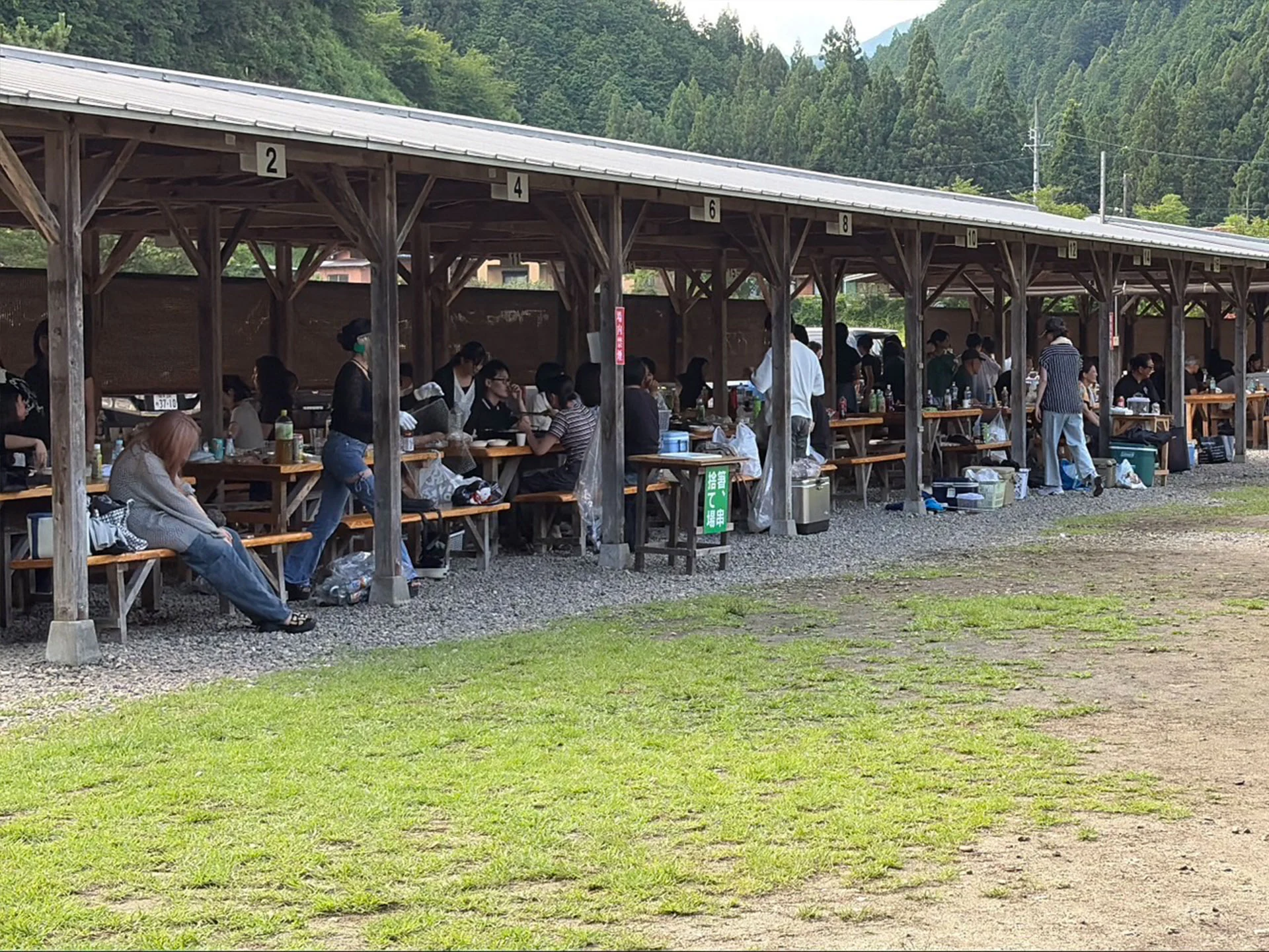 バーベキュー場全景